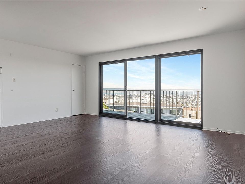 1st image of 30 Parkridge Dr APT 10
