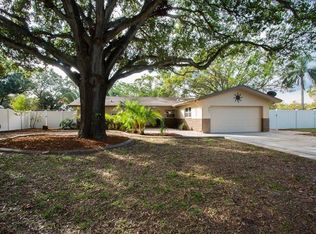 801 15th Ave SW, Largo, FL 33770