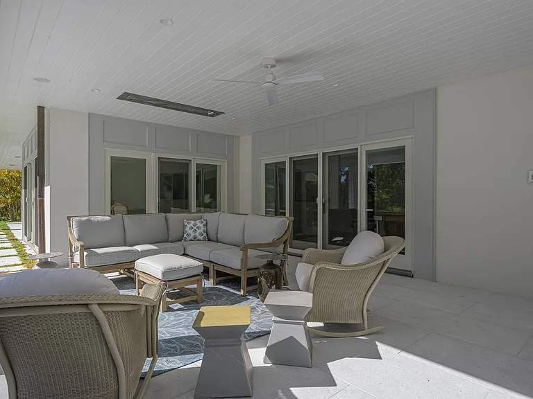 58 Edge Of Woods Rd — Photo 26