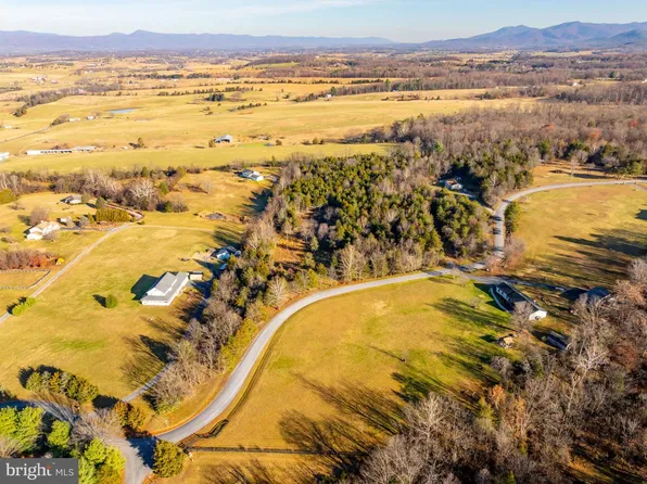 Harper Valley Rd, Luray, VA 22835