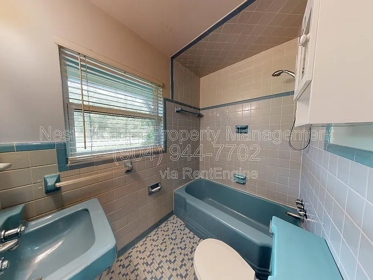 1365 Seminole Rd — Photo 11