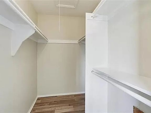 5th image of 3030 Edenborn Ave