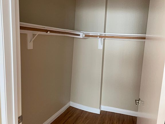 3rd image of 1243 Stanley Ave APT 210