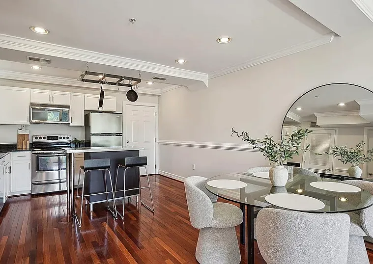 1321 Euclid St NW #301 — Photo 2