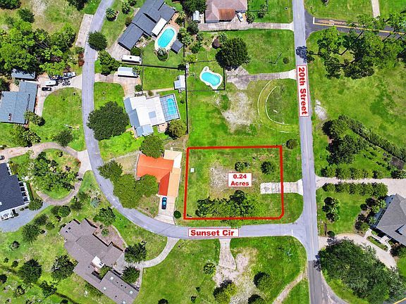 2nd image of 100 Sunset Cir
