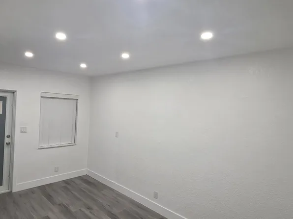 (undisclosed Address), Hallandale, FL 33009