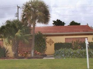 2201 NE 2nd Ave, Boca Raton, FL 33431