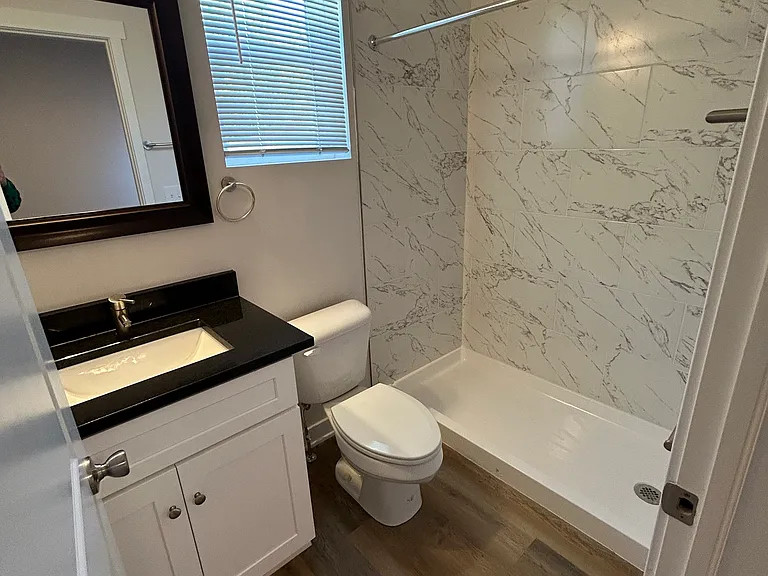 1706 Ingram St — Photo 11