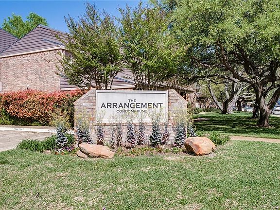 3rd image of 5142 Amesbury Dr APT 115