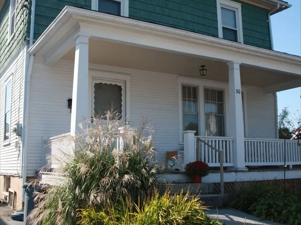 30 Union Ave, New Holland, PA 17557