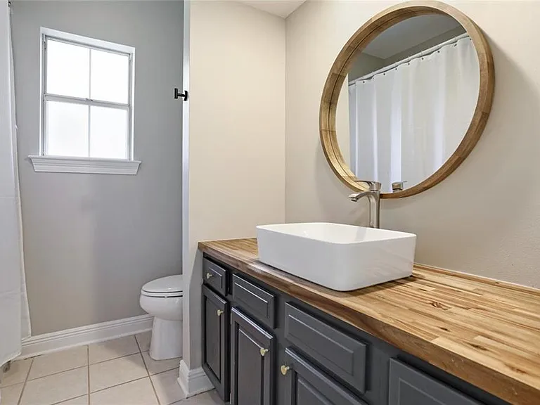 7033 Wynntree Dr — Photo 17