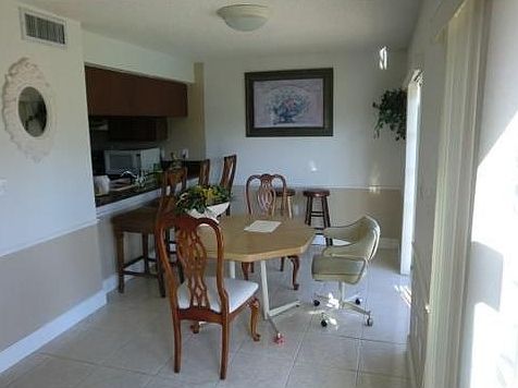 5th image of 10500 La Placida Dr