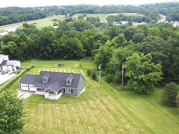 3rd image of 5520 Airwood Dr