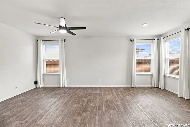 13529 Waxman Spark — Photo 13