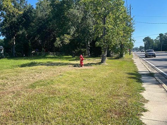 2nd image of 6800 Bienville Dr