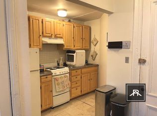 507 Beacon St #1R, Boston, MA 02215
