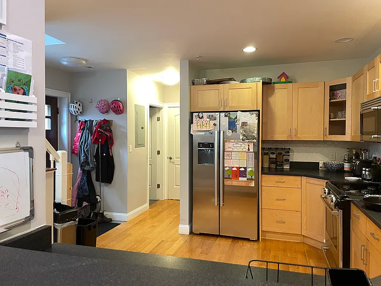 11 Oakland St #11 — Photo 7