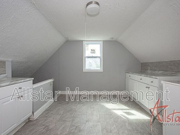 2nd image of 12322-12324 Fairport Ave Floor 3