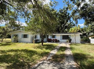 15034 Lake Magdalene Blvd, Tampa, FL 33618