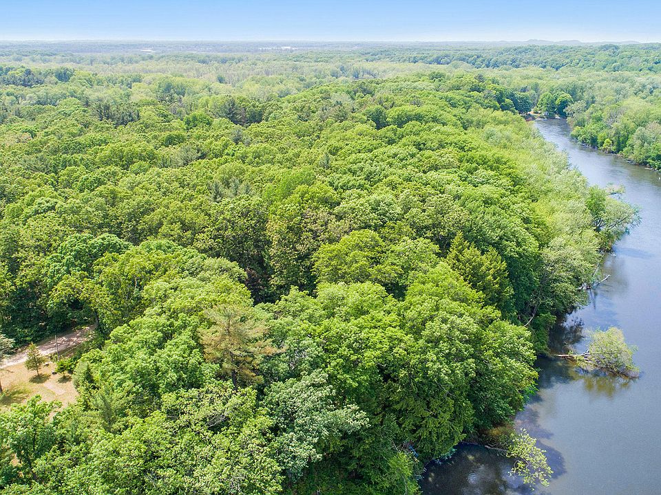 1st image of 3123 Riverbend Trl