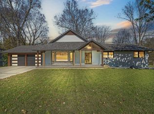 2237 E Edgewood St, Springfield, MO 65804