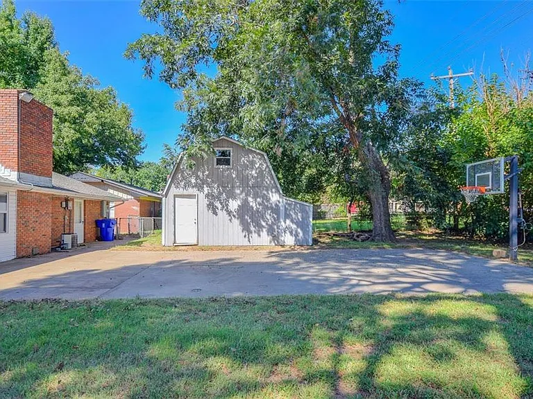 1515 Vine St — Photo 29