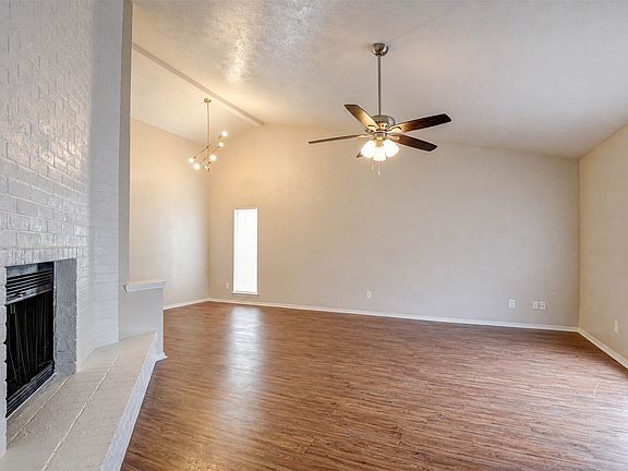 5th image of 620 Nora Ln