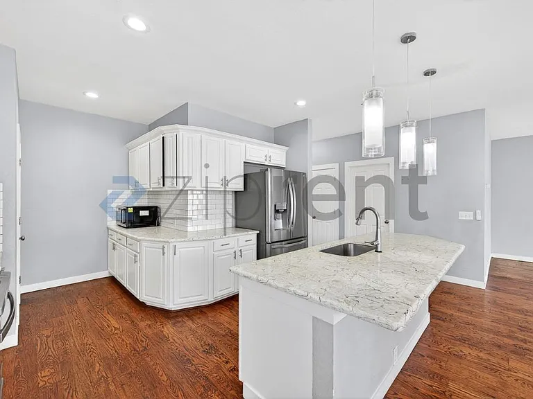 10604 Ambergate Ln — Photo 15