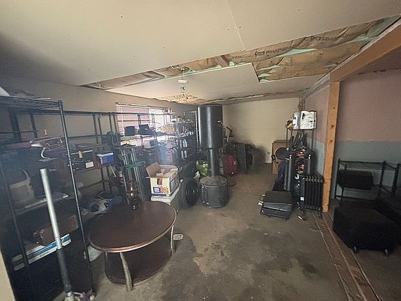 2nd image of 1424 Willow Dr