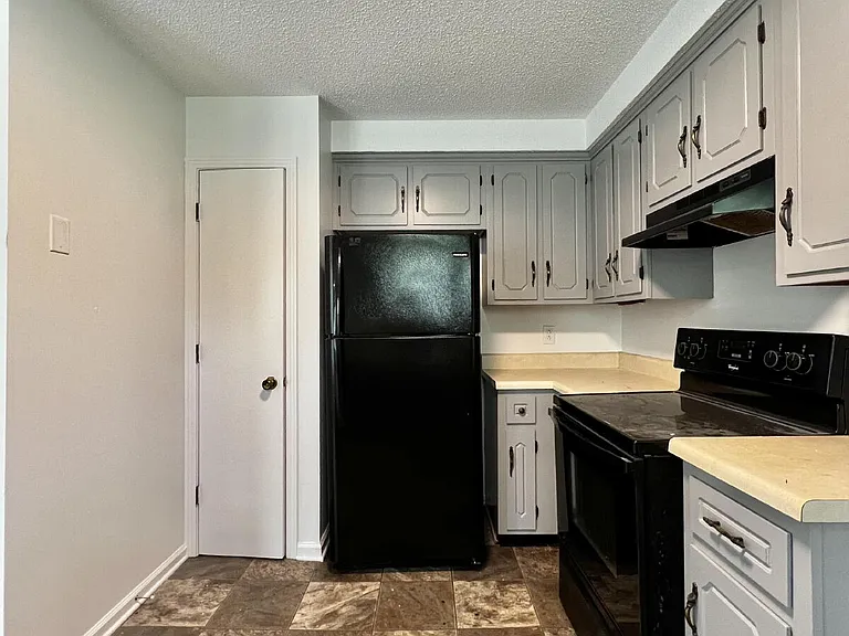 2303 Stokes Rd — Photo 15