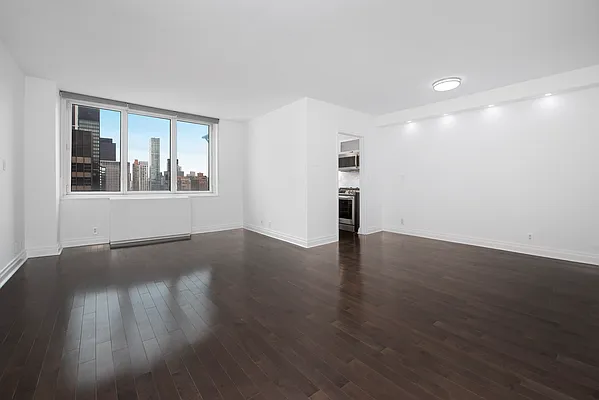 Rented by R New York | media 5