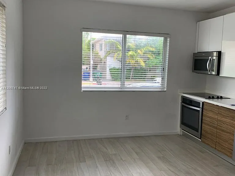 820 15th St #101 — Photo 6