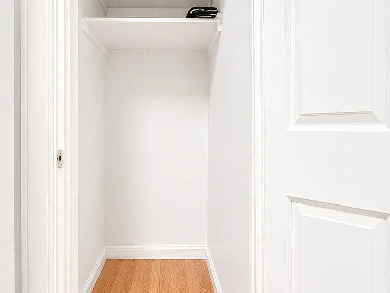 115 Grafton Ave #3 — Photo 2