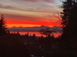 615 12th Ave N, Edmonds, WA 98020