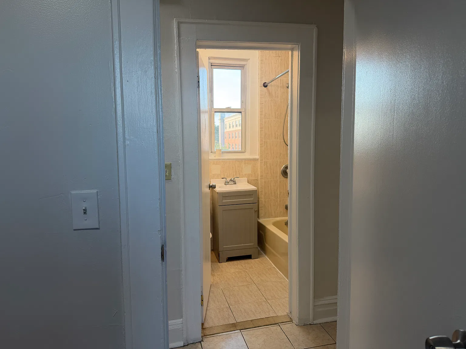 2 bed, 1200 sqft, $1,625 — Photo 3