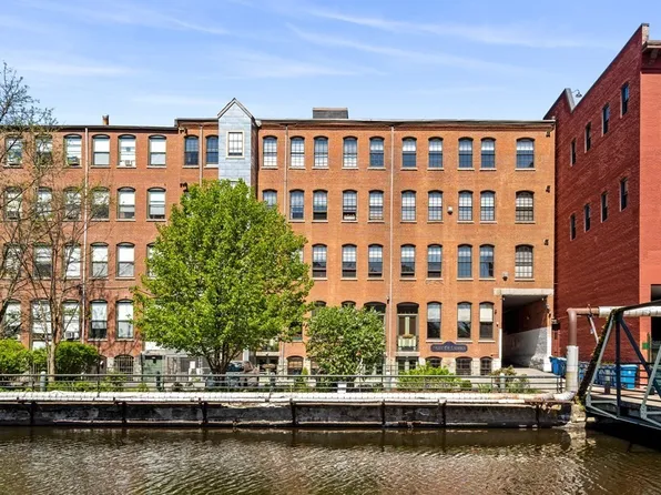 58 Prescott St Unit 14, Lowell, MA 01852