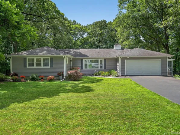 115 Dogwood Lane, Newburgh, NY 12550-2017