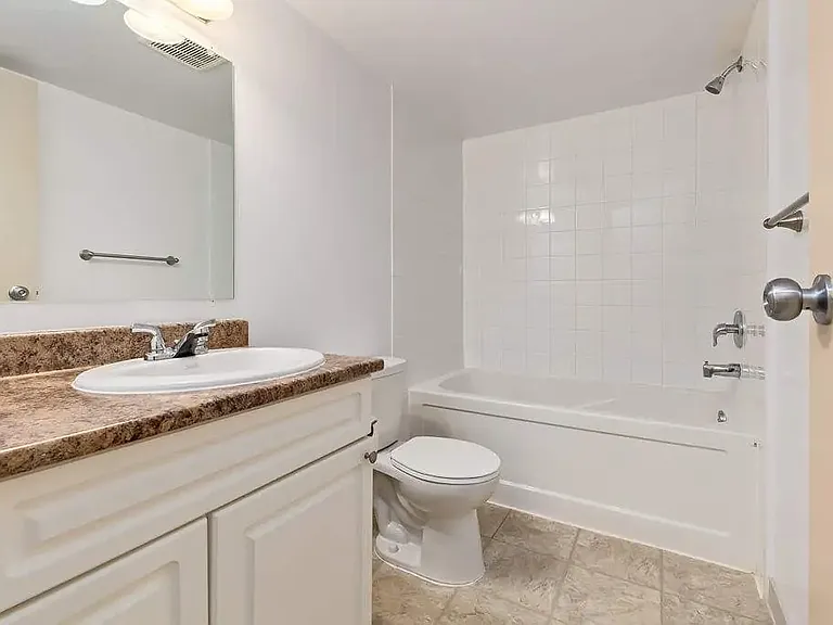 46 Carswell Rd SE — Photo 19