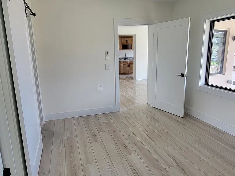 116 E Burwell Ave #3 — Photo 6