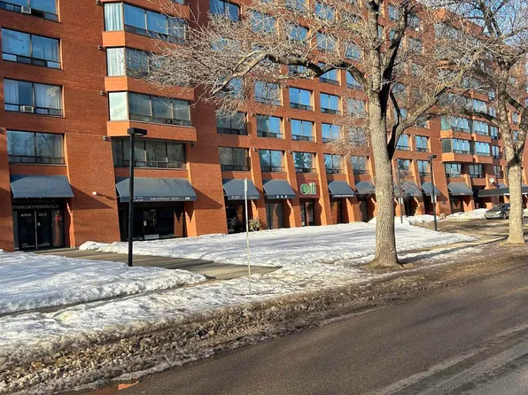 10160 114th St NW #422, Edmonton, AB T5K 2L2