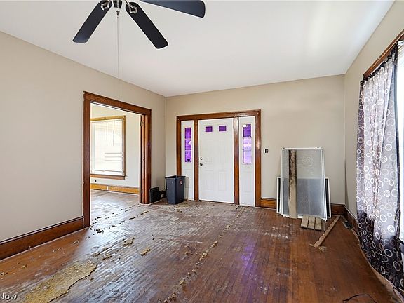 4th image of 1221 9th St NW