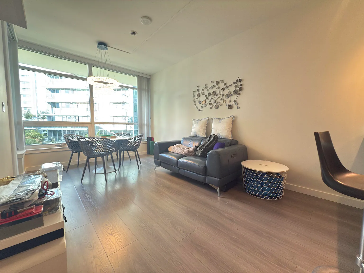 1 bed, 600 sqft, $2,300 — Photo 2