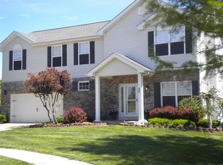 20 Stone Bluff Ct, Wentzville, MO 63385