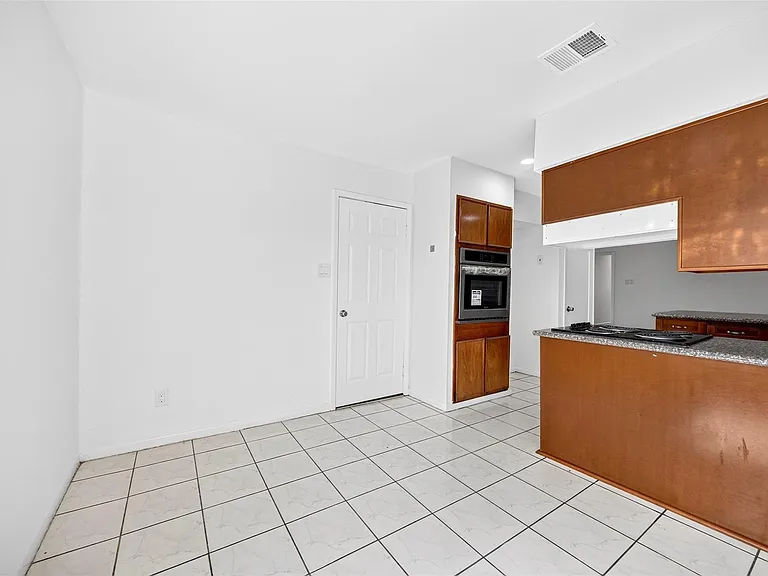 11239 Carvel Ln — Photo 23