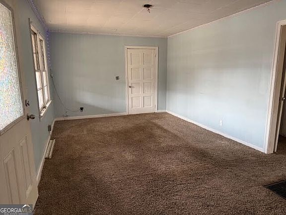 2nd image of 4537 Academy St