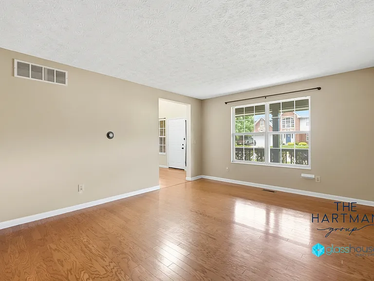 990 Mistic Ln — Photo 9