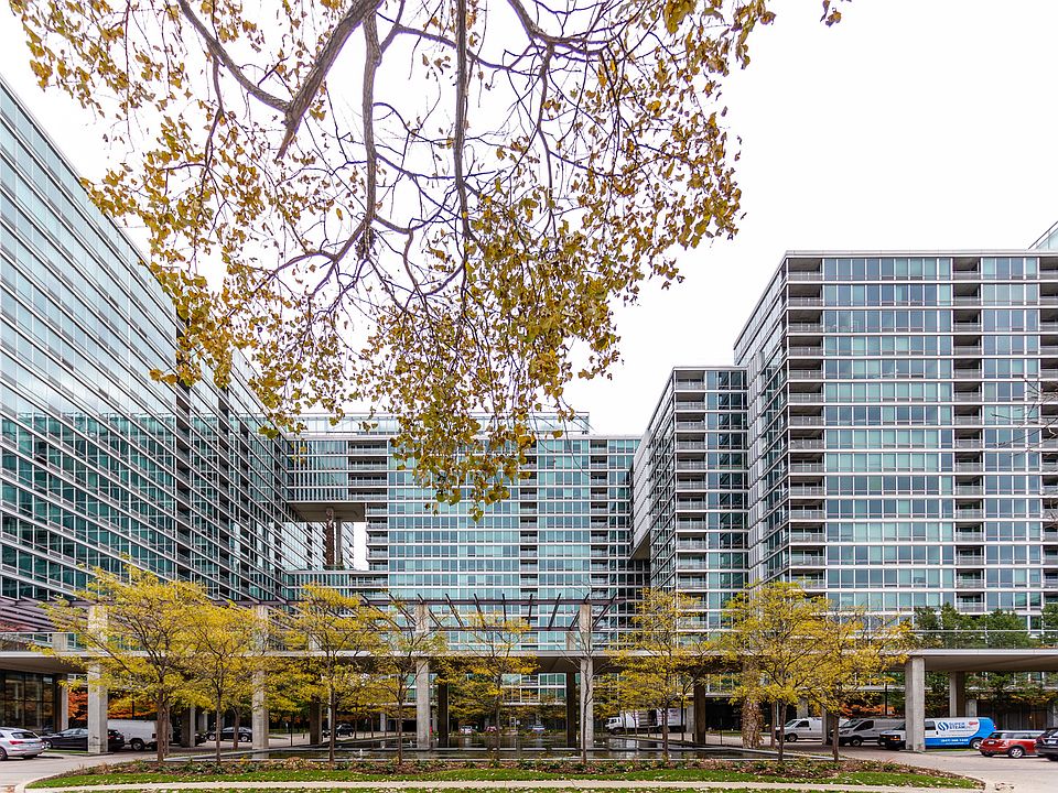 1st image of 9655 Woods Dr Unit 1011