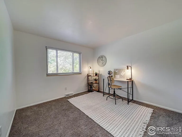 8301 Chase Dr — Photo 16