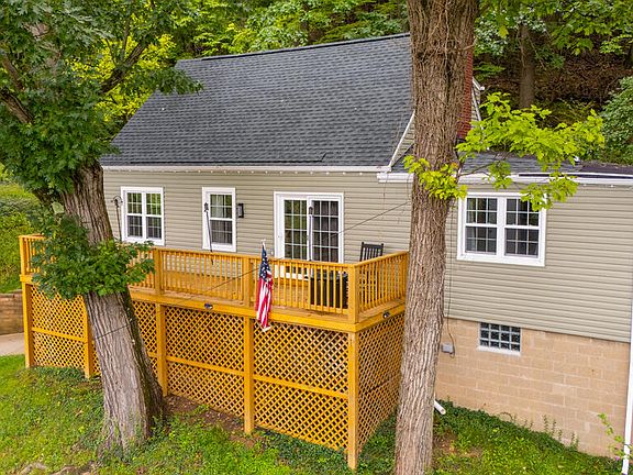 2nd image of 32 Fairfax Drive