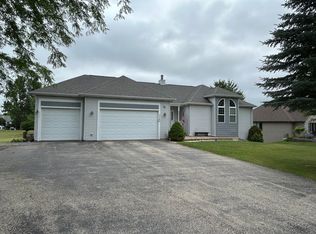 3760 White Tail Dr, Wonder Lake, IL
